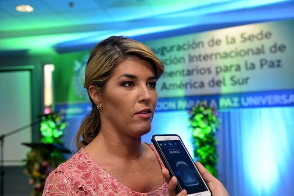 Detienen en EE.UU. a exdiputada Tarragó, sospechosa de lavado de dinero - Nacionales - ABC Color