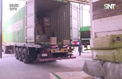 Confiscaron camión repleto de productos, cayendo así un millonario contrabando. - SNT