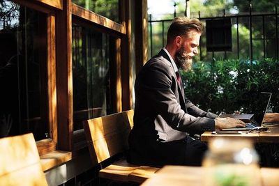 Vestimenta empresarial masculina - Nosotras Revista - ABC Color
