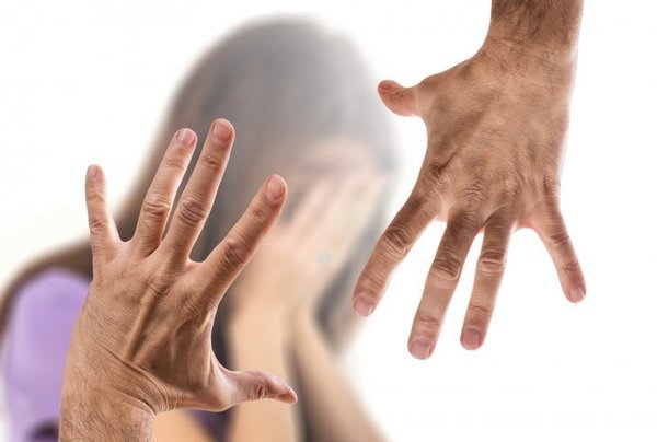 MINISTRA DICE QUE LEY CONTRA FEMINICIDIO ES INSUFICIENTE PARA COMBATIR VIOLENCIA