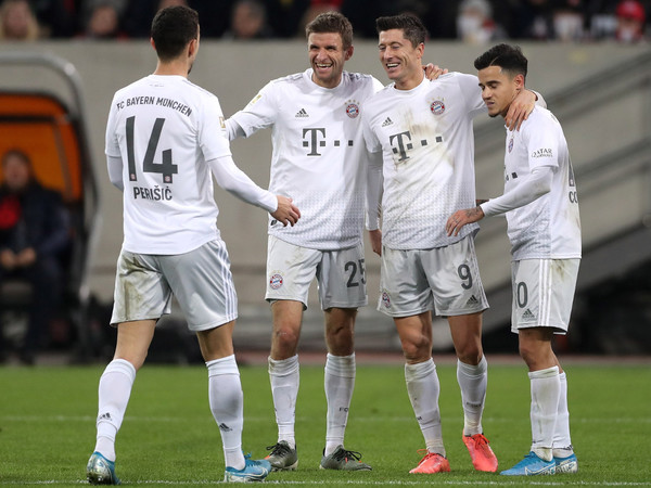 El Bayern gana y se acerca al puntero