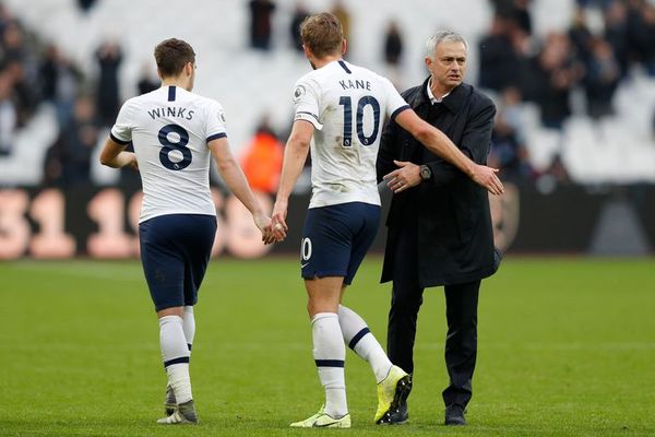 Debut y triunfo ante el West Ham de Balbuena - Fútbol - ABC Color