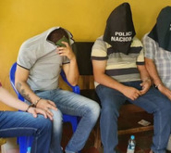 Caen sospechosos de contribuir con fuga de Samura - Paraguay.com