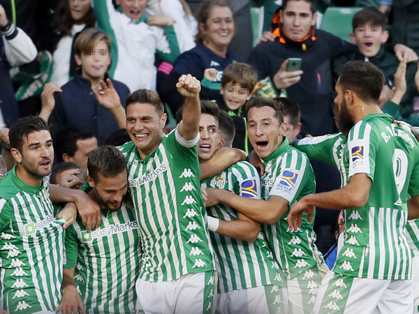 Victoria bética en el último minuto ante Valencia