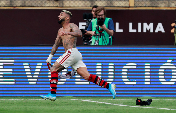 Flamengo remonta en el último suspiro y gana la Copa Libertadores