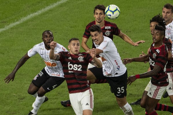 Piris, el cuarto paraguayo campeón de la Libertadores con un brasileño