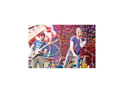 Coldplay deslumbra   con la presentación de nuevo álbum