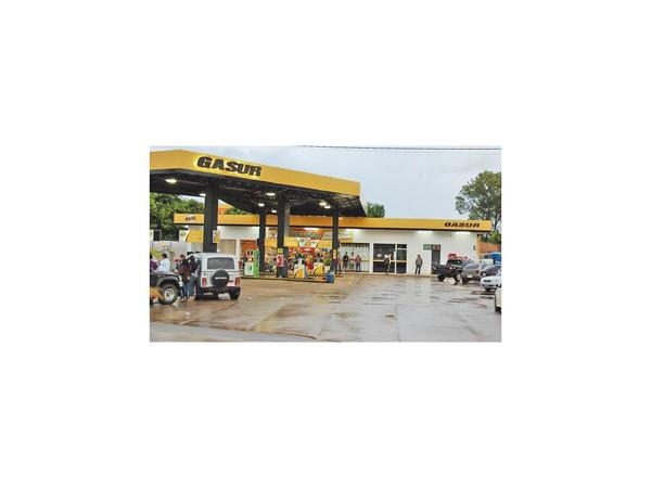 Holding chileno compró el 50% de Gasur y se asocia al Grupo Cartes