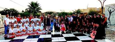 UNIVERSITARIOS LLEVARON EL ARTE AL B° SAN PEDRO
