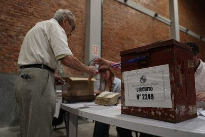 Uruguayos deciden este domingo en nuevas elecciones | Noticias Paraguay