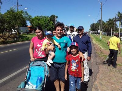 Gran afluencia de fieles que ya peregrinan a Caacupé - Nacionales - ABC Color