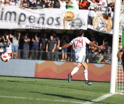 Con un Roque implacable, Olimpia reina en el Superclásico