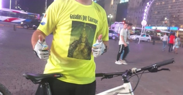En bicicleta desde Buenos Aires para ver a la Virgen