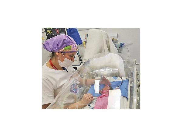 Mejoras en atención y agasajo a madres de los prematuros
