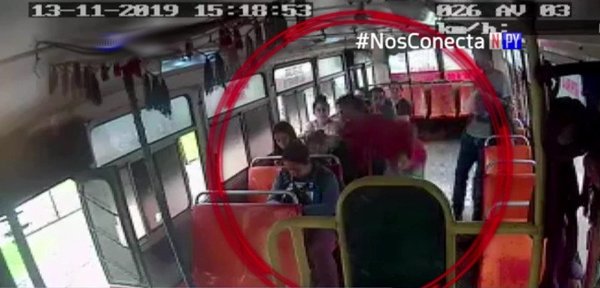 Asaltaban a pasajeros de buses con pistola de juguete | Noticias Paraguay