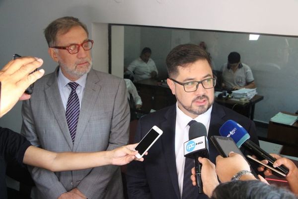 Abogado de Cartes insiste en que pedido de prisión es “un atropello a la soberanía” - Nacionales - ABC Color