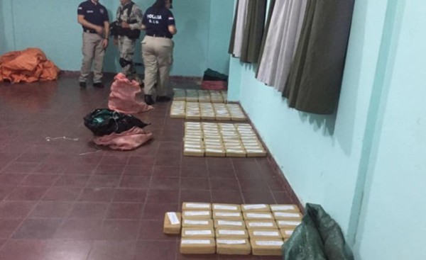 Dos detenidos y 133 kg de cocaína incautada