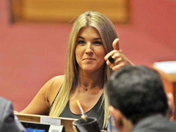 Cónsul verificó condiciones en las que está recluida Cynthia Tarragó
