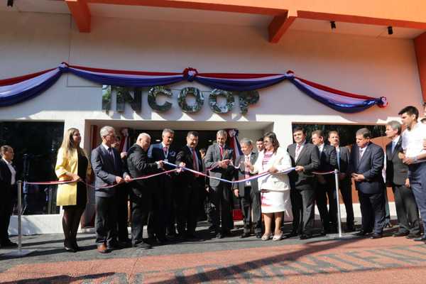 INCOOP inaugura local propio tras 16 años de creación
