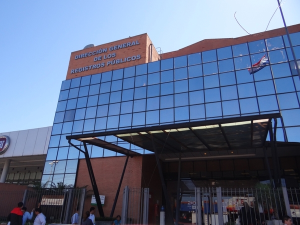 Escribanos denuncian no poder trabajar ante huelga en Poder Judicial