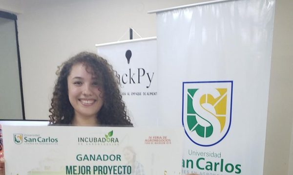 Esteña gana premio con innovador emprendimiento