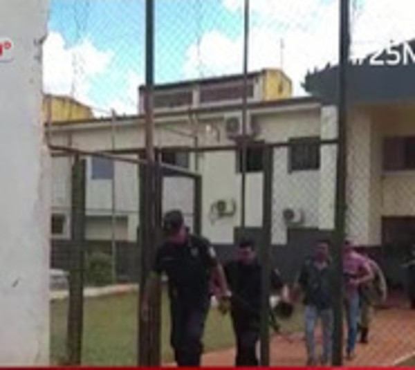 Sangrienta pelea entre miembros el PCC y el clan Rotela - Paraguay.com