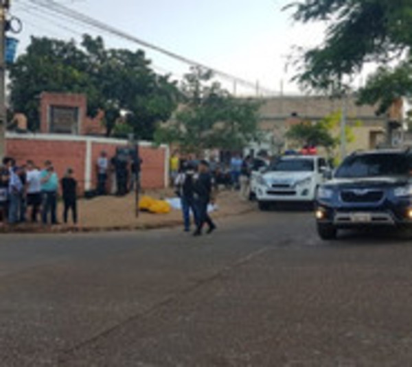 Presuntos motoasaltantes acaban con la vida de guardia de seguridad - Paraguay.com