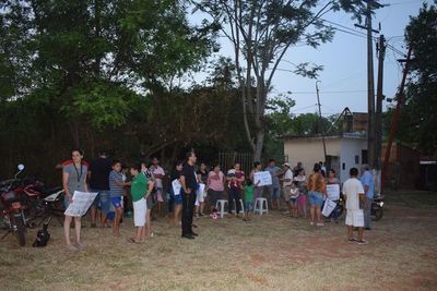 Cierran ruta en reclamo de agua potable en Carapeguá - Nacionales - ABC Color