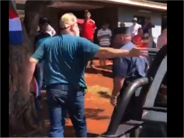 Gobierno reacciona y amenaza a Payo por agresión a policías