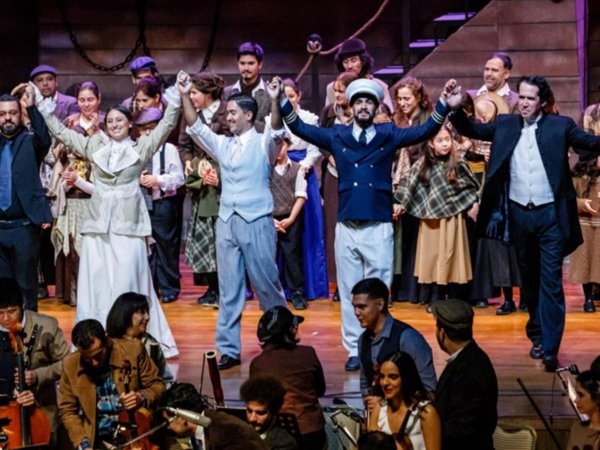 Ópera rinde tributo a migrantes que van más allá de los océanos