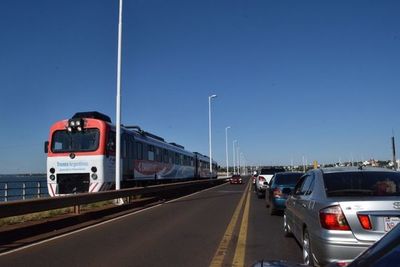 Pasaje del tren trepó un 40% en Encarnación - Nacionales - ABC Color