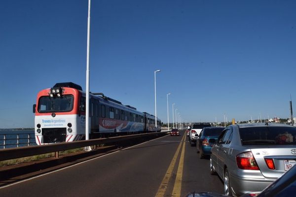 Pasaje del tren trepó un 40% en Encarnación - Nacionales - ABC Color
