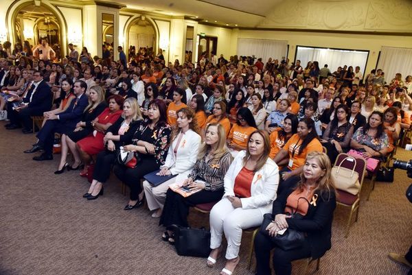 Instan a involucrarse para evitar casos de feminicidios - Locales - ABC Color