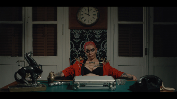 Andrea Valobra pone en circulación el videoclip Juana » Ñanduti