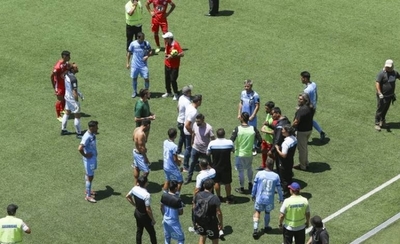HOY / El fútbol chileno cerraría el año sin culminar su torneo