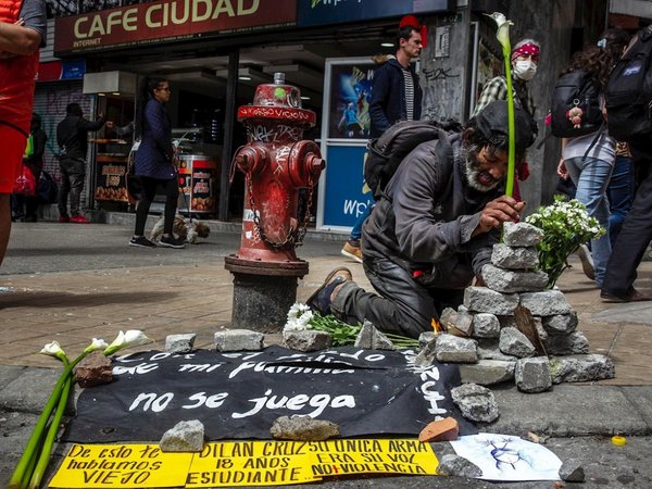 Bogotá: Muere estudiante herido por violencia policial