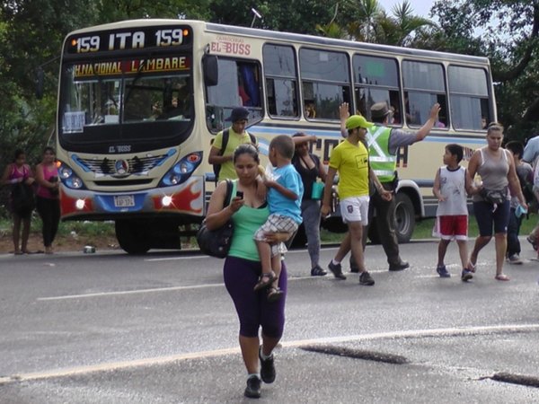 Precios de pasaje a Caacupé: con aire cuestan 30% más