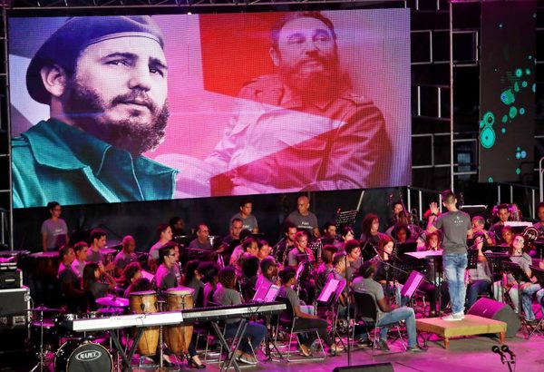 Cuba conmemora el tercer aniversario de la muerte de Fidel Castro » Ñanduti