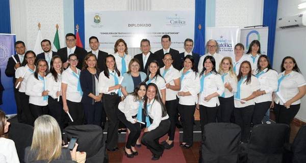 EGRESA PRIMERA PROMOCIÓN DE CONSEJEROS EN TRATAMIENTO DE ADICCIONES DE ITAPÚA