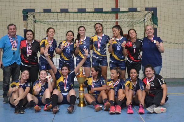 Capiatá es el campeón del Clausura de Hándbol - Polideportivo - ABC Color