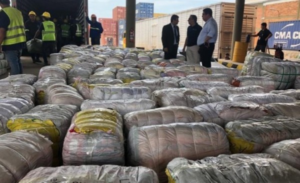 Incautan millonario cargamento de contrabando en Villeta