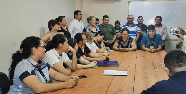 El CEM emite comunicado desmintiendo la desvinculación de una docente y la suspensión de alumnos