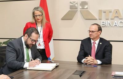Consejero de Itaipú asume cargo con promesa de trabajo