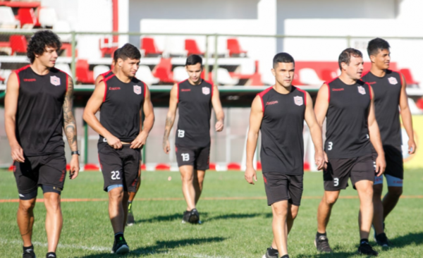 HOY / Buscan estadio para enfrentar al líder Olimpia