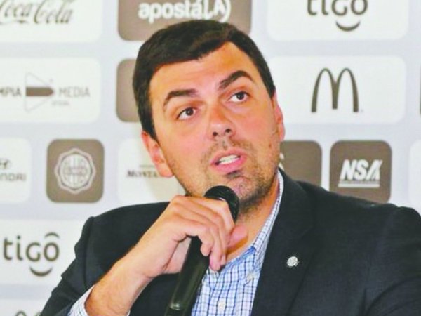 Trovato aseguró que quieren sacarlo de su trono