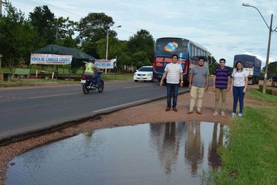 Misiones: piden construir banquinas sobre la Ruta PY01 - Nacionales - ABC Color