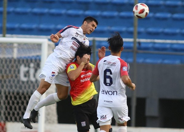 Santaní fue goleado por Nacional y descendió a la Intermedia