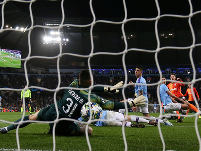 City clasifica con un empate ante el Shakhtar