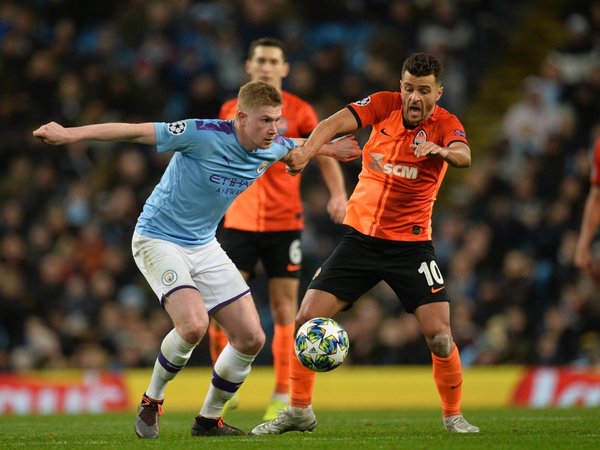 El City se asegura el liderato con un "gris" empate ante el Shakhtar