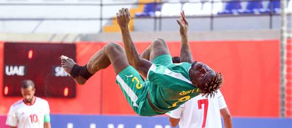 Senegal derrota a Emiratos Árabes Unidos y va a cuartos
